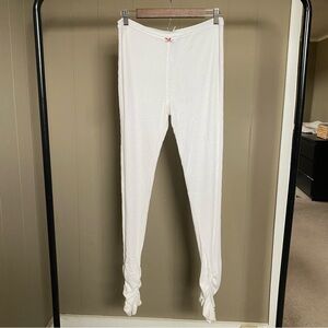 Free People white Waffle-Knit leggings with pink bow